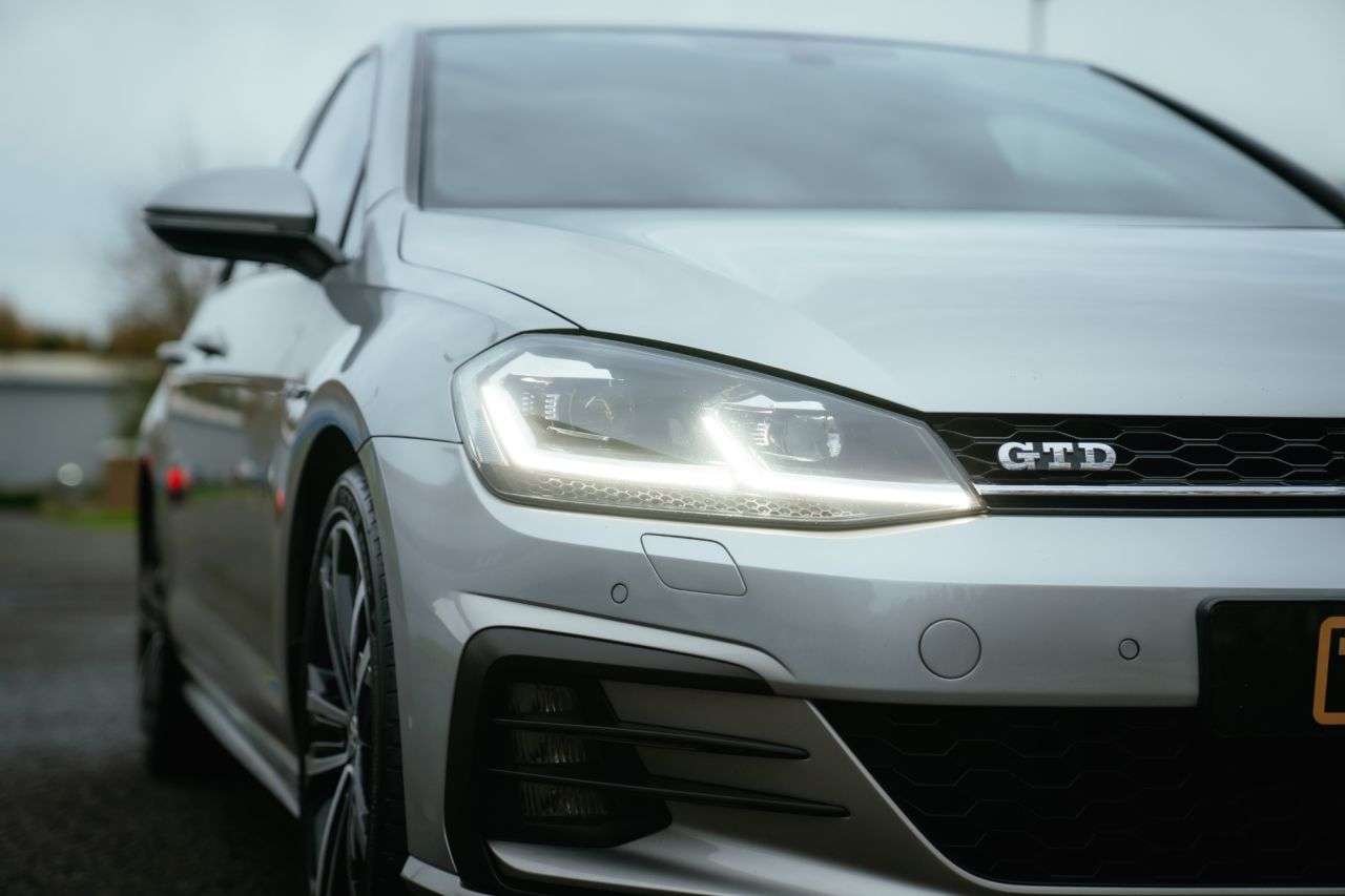 2018 VOLKSWAGEN GOLF 2018 VOLKSWAGEN GOLF