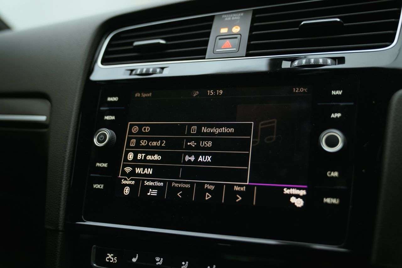 2018 VOLKSWAGEN GOLF 2018 VOLKSWAGEN GOLF