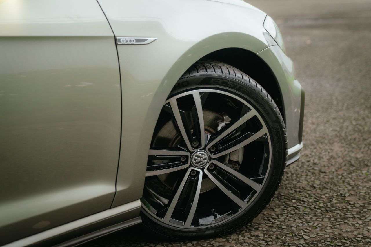 2018 VOLKSWAGEN GOLF 2018 VOLKSWAGEN GOLF