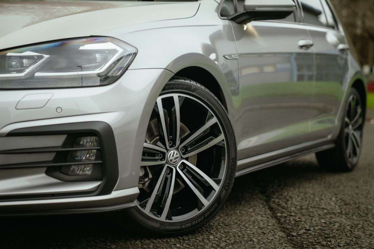 2018 VOLKSWAGEN GOLF 2018 VOLKSWAGEN GOLF