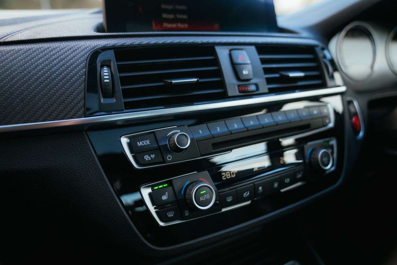 2019 BMW M2 2019 BMW M2