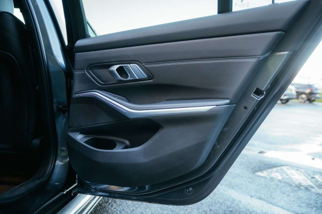 2021 BMW 3 SERIES 2021 BMW 3 SERIES