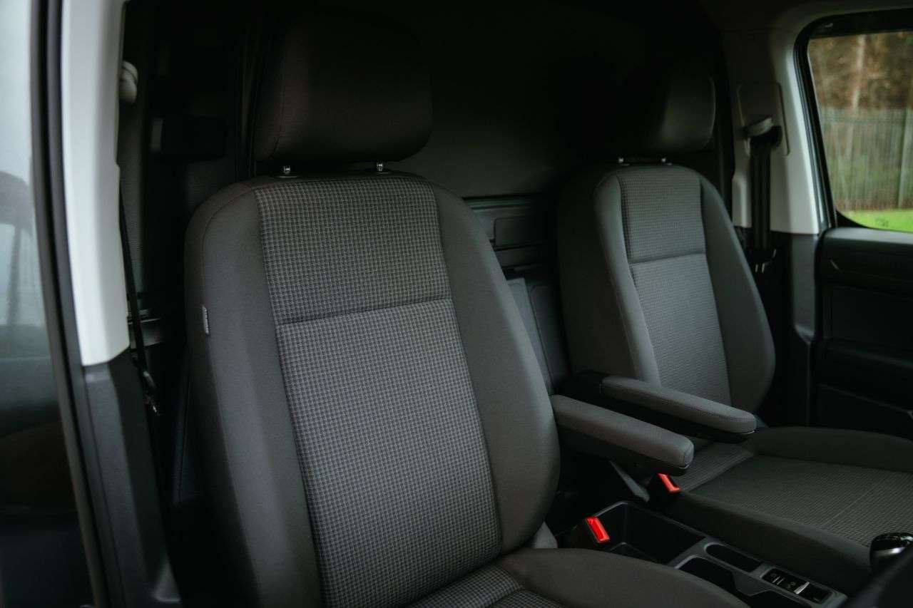 A 2025 VOLKSWAGEN CADDY 2.0 TDI C20 Commerce Pro Panel Van 5dr Diesel Manual SWB Euro 6 (s/s) (102 A 2025 VOLKSWAGEN CADDY 2.0 TDI C20 Commerce Pro Panel Van 5dr Diesel Manual SWB Euro 6 (s/s) (102