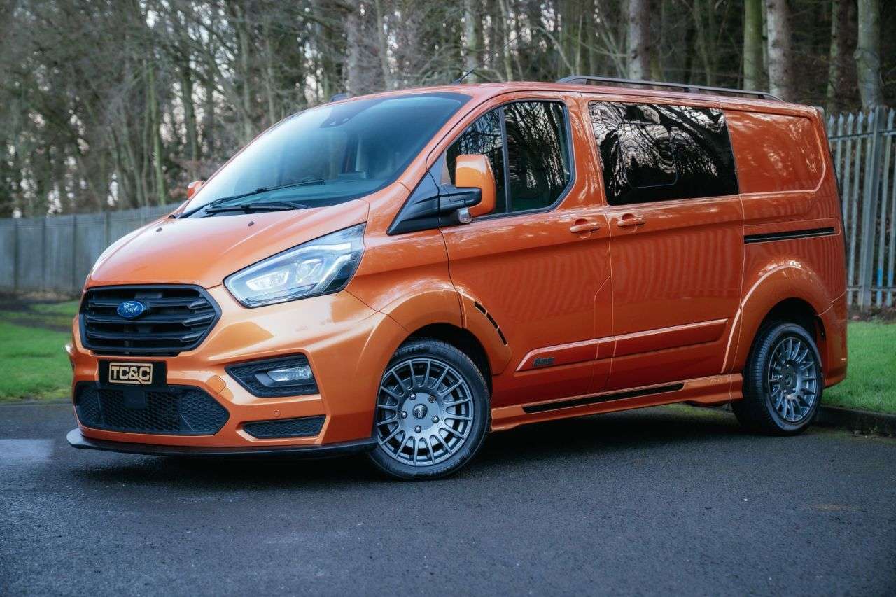 A 2019 FORD TRANSIT CUSTOM MS- RT 2.0 320 EcoBlue MS-RT Crew Van Double Cab 5dr Diesel Auto L1 H1 Euro 6 (s/s A 2019 FORD TRANSIT CUSTOM MS- RT 2.0 320 EcoBlue MS-RT Crew Van Double Cab 5dr Diesel Auto L1 H1 Euro 6 (s/s