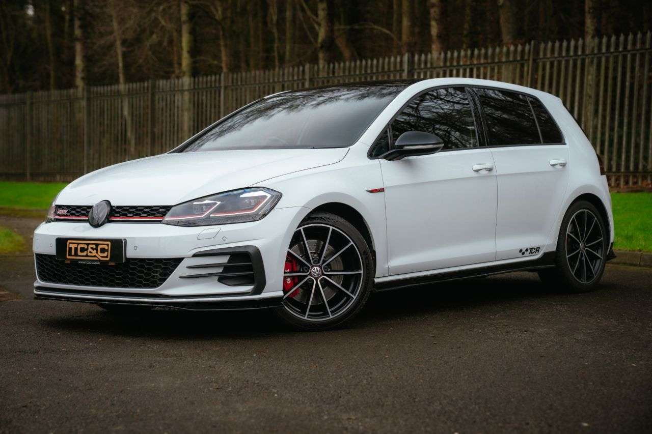 A 2020 VOLKSWAGEN GOLF 2.0 TSI GTI TCR Hatchback 5dr Petrol DSG Euro 6 (s/s) (290 ps) A 2020 VOLKSWAGEN GOLF 2.0 TSI GTI TCR Hatchback 5dr Petrol DSG Euro 6 (s/s) (290 ps)
