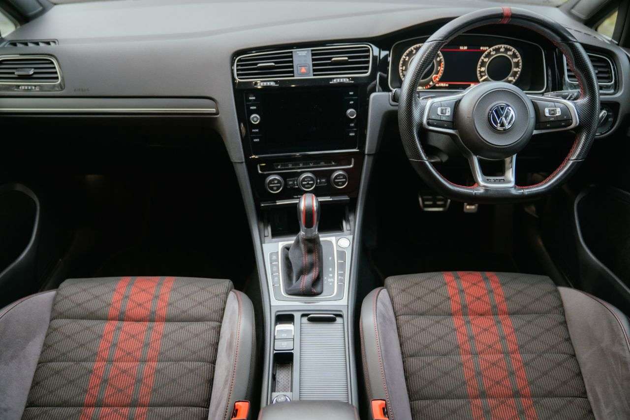 A 2020 VOLKSWAGEN GOLF 2.0 TSI GTI TCR Hatchback 5dr Petrol DSG Euro 6 (s/s) (290 ps) A 2020 VOLKSWAGEN GOLF 2.0 TSI GTI TCR Hatchback 5dr Petrol DSG Euro 6 (s/s) (290 ps)