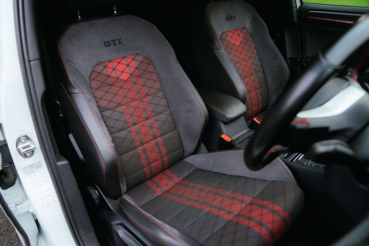 A 2020 VOLKSWAGEN GOLF 2.0 TSI GTI TCR Hatchback 5dr Petrol DSG Euro 6 (s/s) (290 ps) A 2020 VOLKSWAGEN GOLF 2.0 TSI GTI TCR Hatchback 5dr Petrol DSG Euro 6 (s/s) (290 ps)