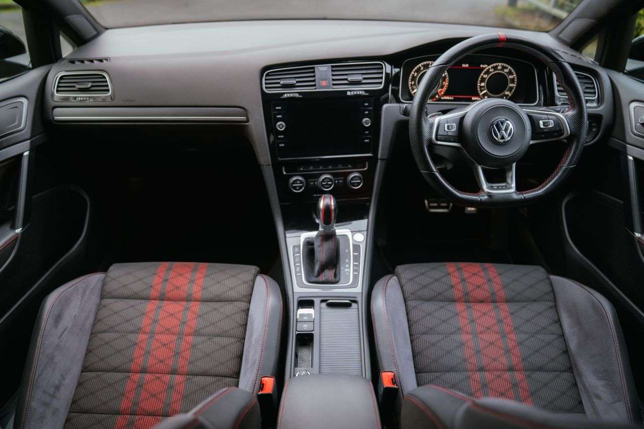 A 2020 VOLKSWAGEN GOLF 2.0 TSI GTI TCR Hatchback 5dr Petrol DSG Euro 6 (s/s) (290 ps) A 2020 VOLKSWAGEN GOLF 2.0 TSI GTI TCR Hatchback 5dr Petrol DSG Euro 6 (s/s) (290 ps)