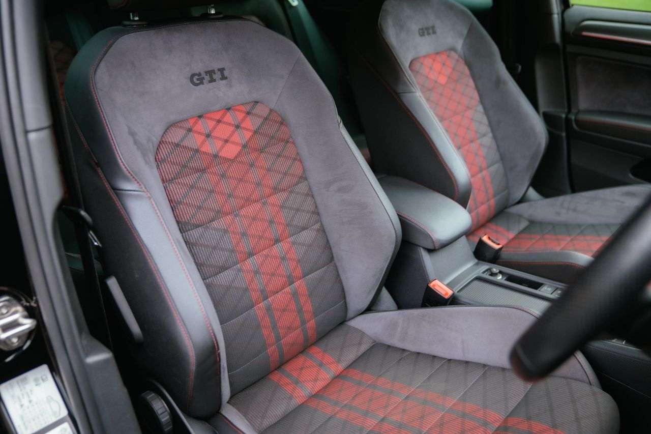 A 2020 VOLKSWAGEN GOLF 2.0 TSI GTI TCR Hatchback 5dr Petrol DSG Euro 6 (s/s) (290 ps) A 2020 VOLKSWAGEN GOLF 2.0 TSI GTI TCR Hatchback 5dr Petrol DSG Euro 6 (s/s) (290 ps)