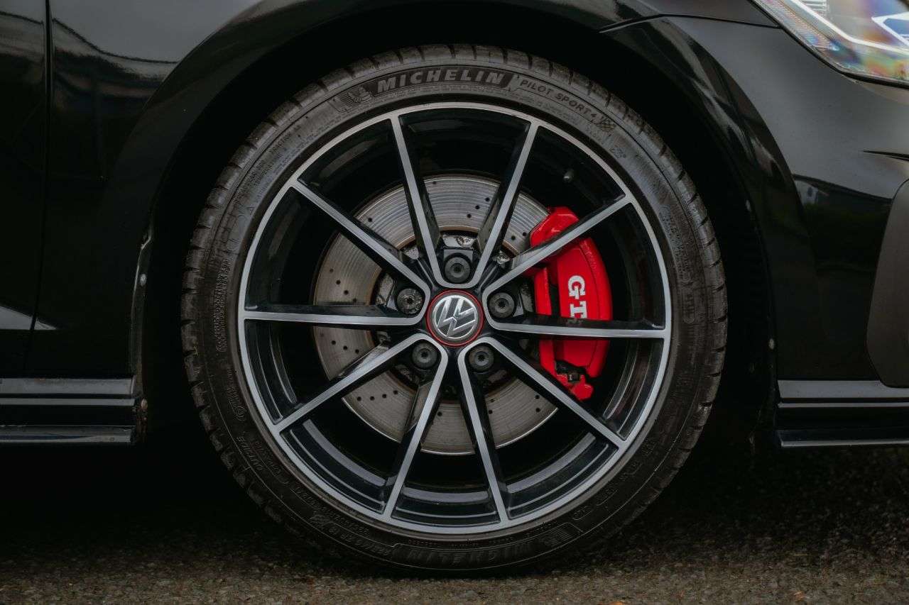 2020 VOLKSWAGEN GOLF 2020 VOLKSWAGEN GOLF