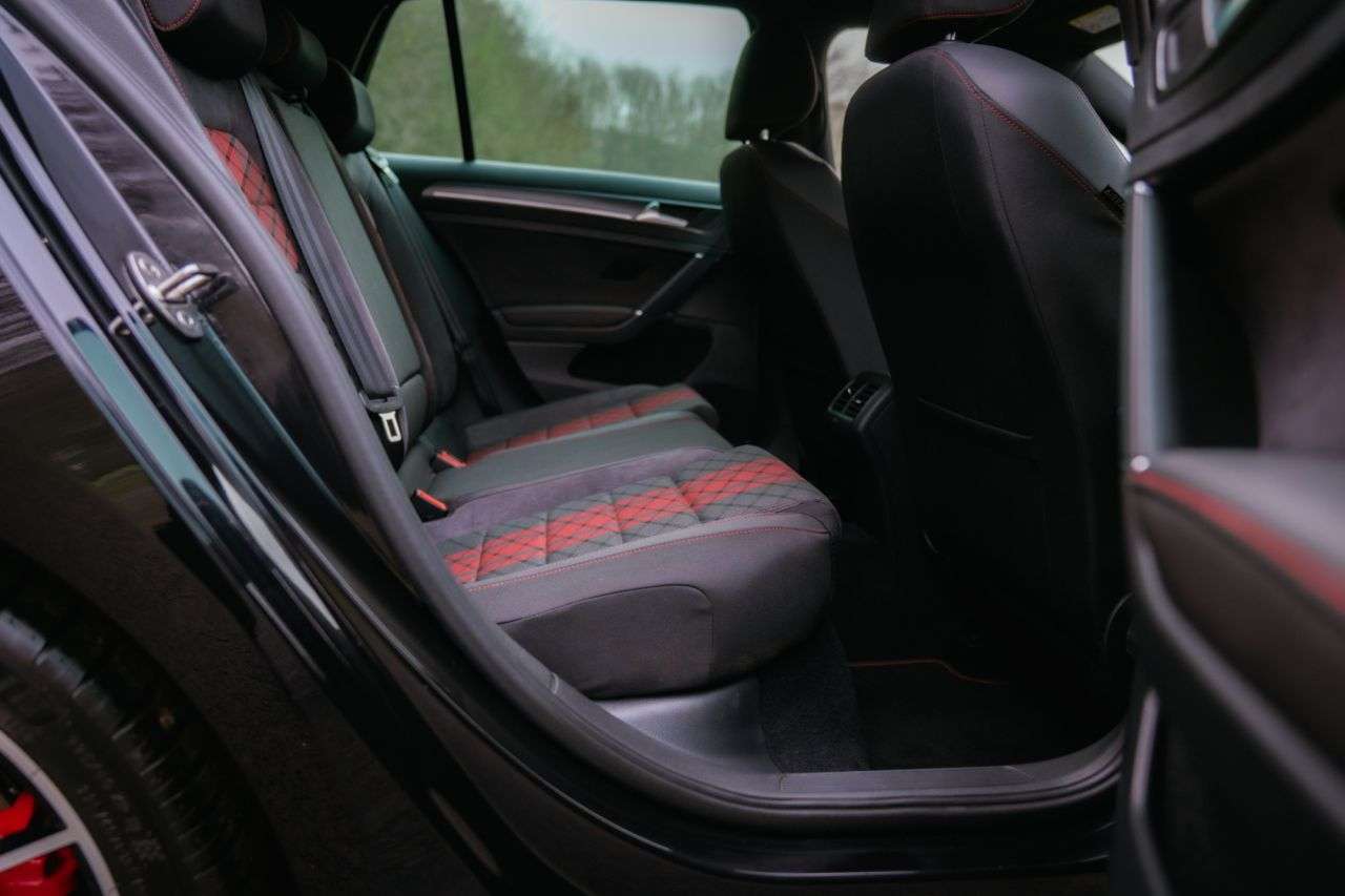 2020 VOLKSWAGEN GOLF 2020 VOLKSWAGEN GOLF