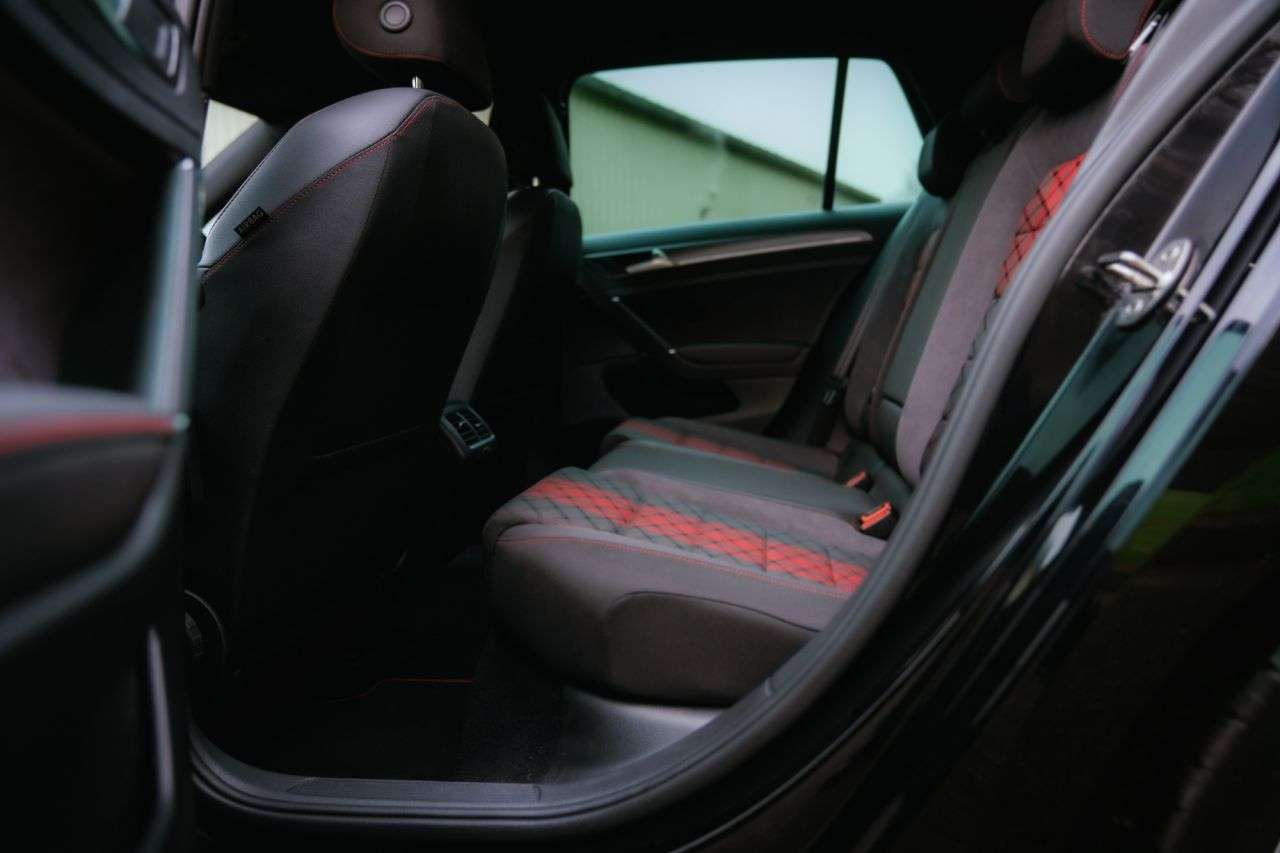 2020 VOLKSWAGEN GOLF 2020 VOLKSWAGEN GOLF