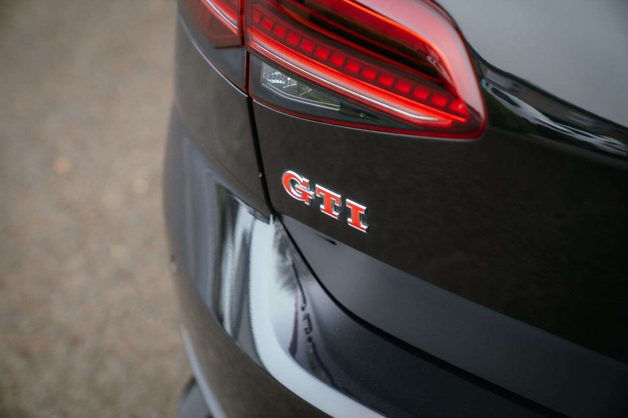 2020 VOLKSWAGEN GOLF 2020 VOLKSWAGEN GOLF