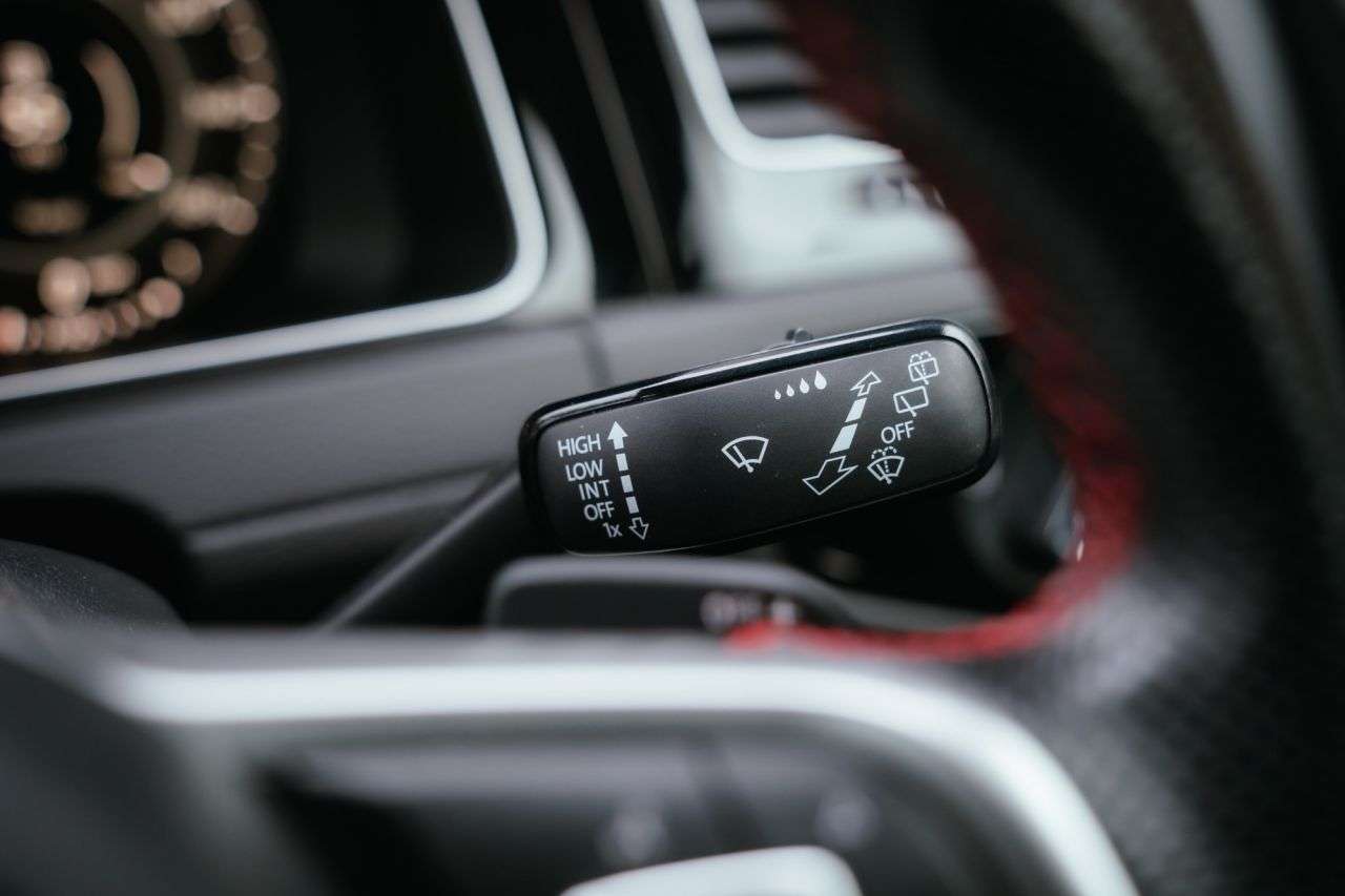 2020 VOLKSWAGEN GOLF 2020 VOLKSWAGEN GOLF