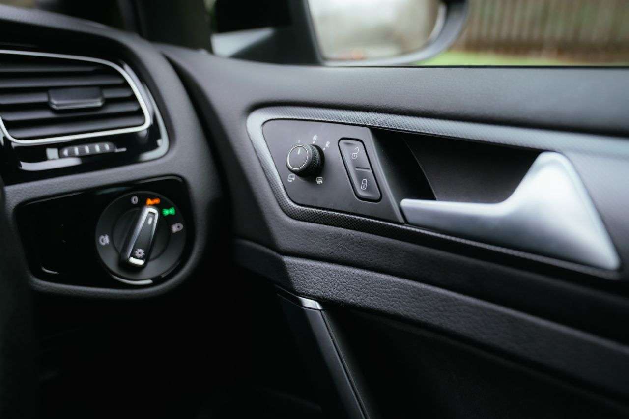 2020 VOLKSWAGEN GOLF 2020 VOLKSWAGEN GOLF