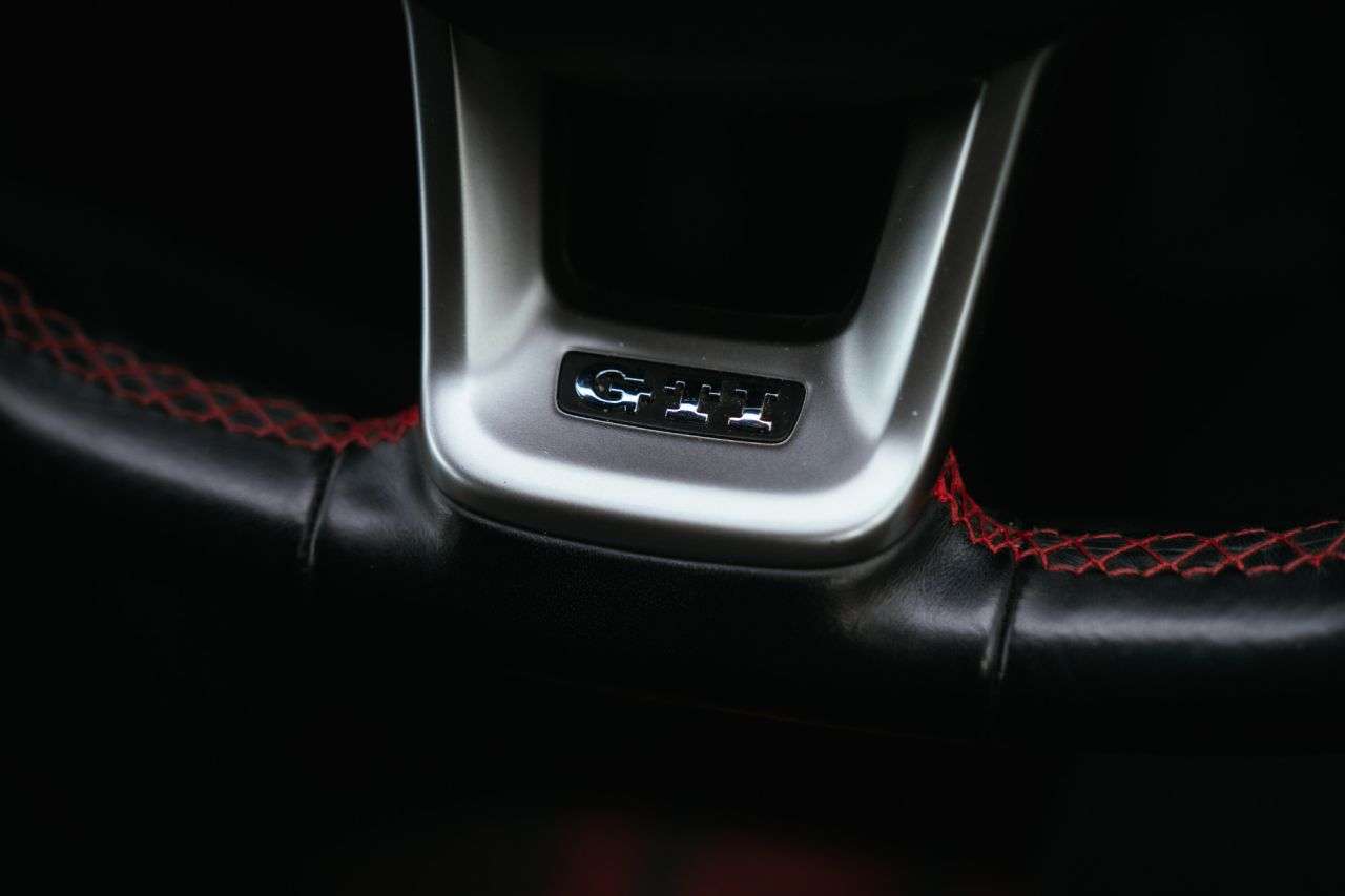 2020 VOLKSWAGEN GOLF 2020 VOLKSWAGEN GOLF