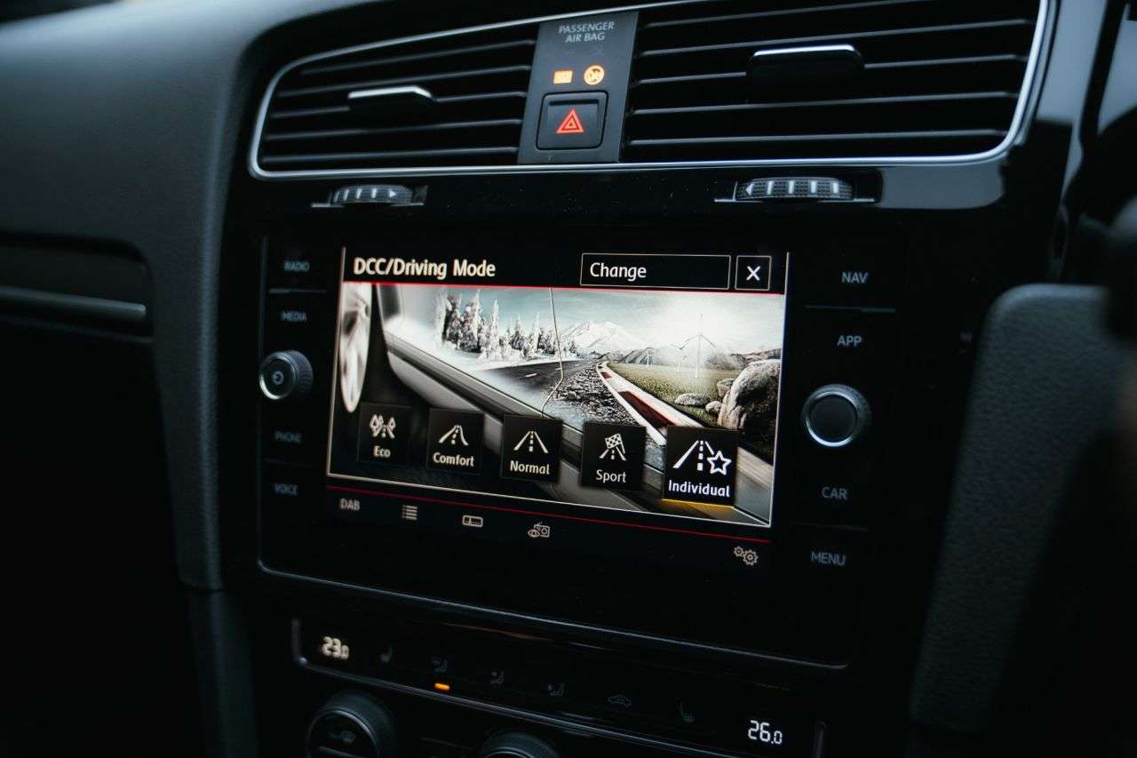 2020 VOLKSWAGEN GOLF 2020 VOLKSWAGEN GOLF