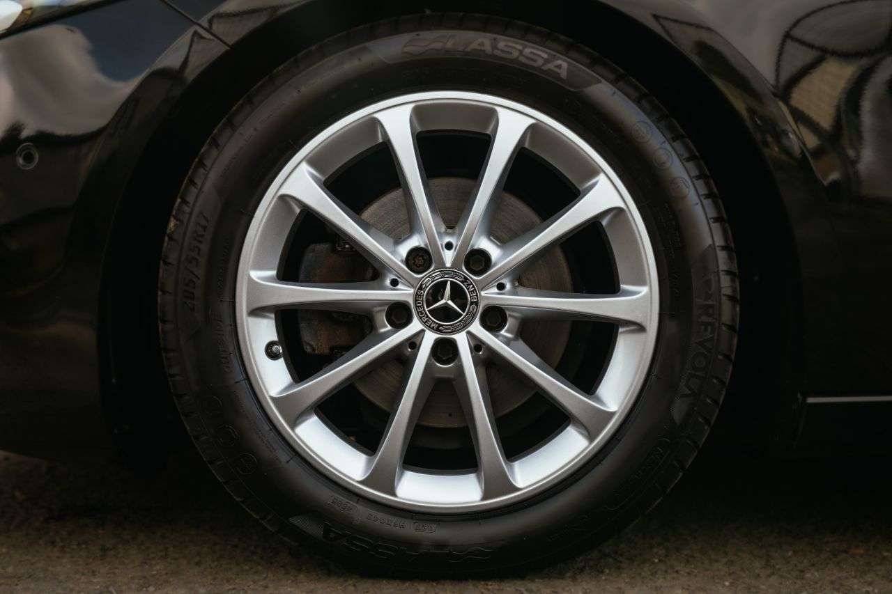 A 2020 MERCEDES-BENZ A-CLASS 1.3 A180 Sport (Executive) Hatchback 5dr Petrol Manual Euro 6 (s/s) (136 ps A 2020 MERCEDES-BENZ A-CLASS 1.3 A180 Sport (Executive) Hatchback 5dr Petrol Manual Euro 6 (s/s) (136 ps