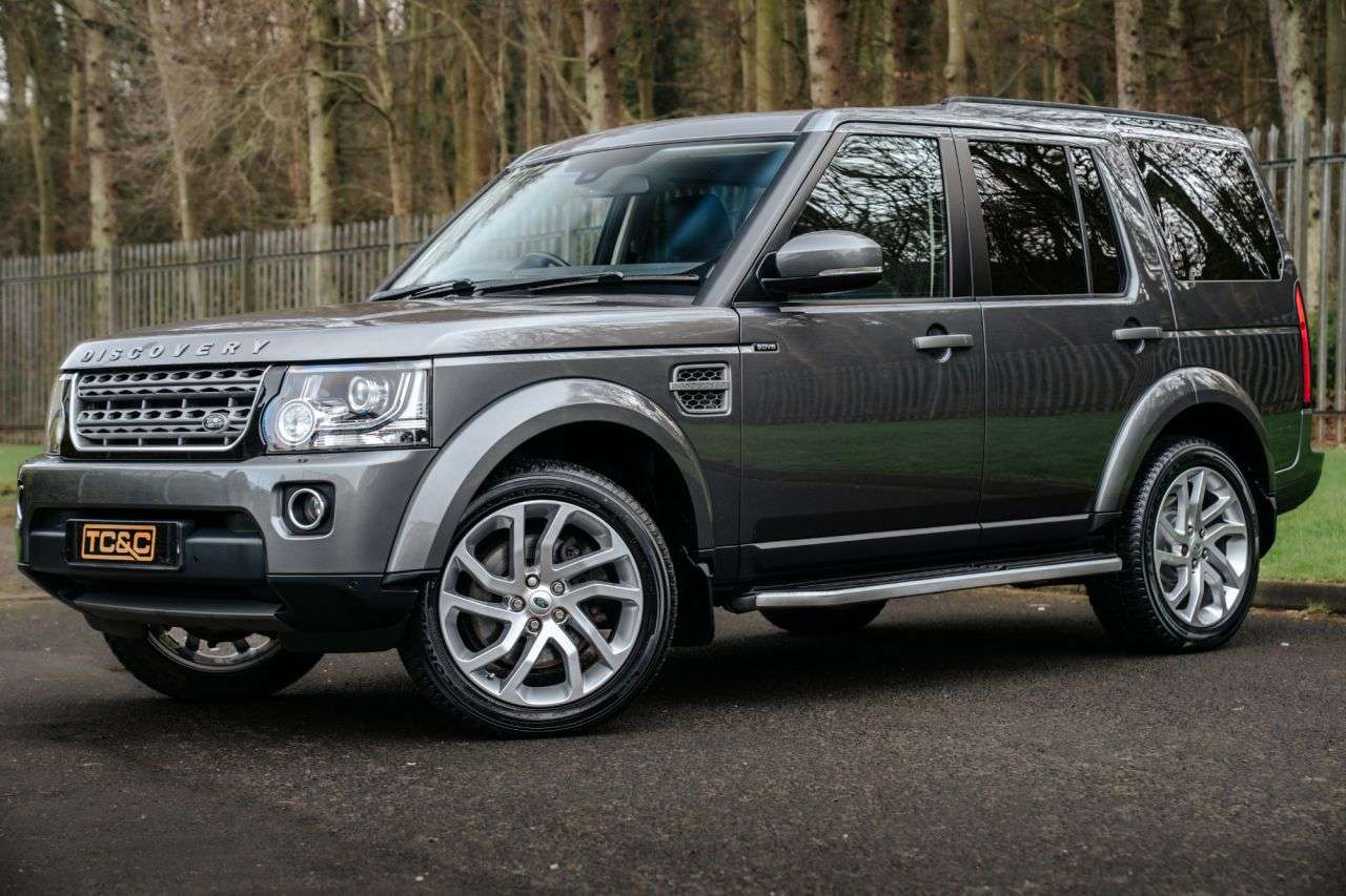 A 2016 LAND ROVER DISCOVERY 4 3.0 SD V6 SE Tech SUV 5dr Diesel Auto 4WD Euro 6 (s/s) (256 bhp) A 2016 LAND ROVER DISCOVERY 4 3.0 SD V6 SE Tech SUV 5dr Diesel Auto 4WD Euro 6 (s/s) (256 bhp)