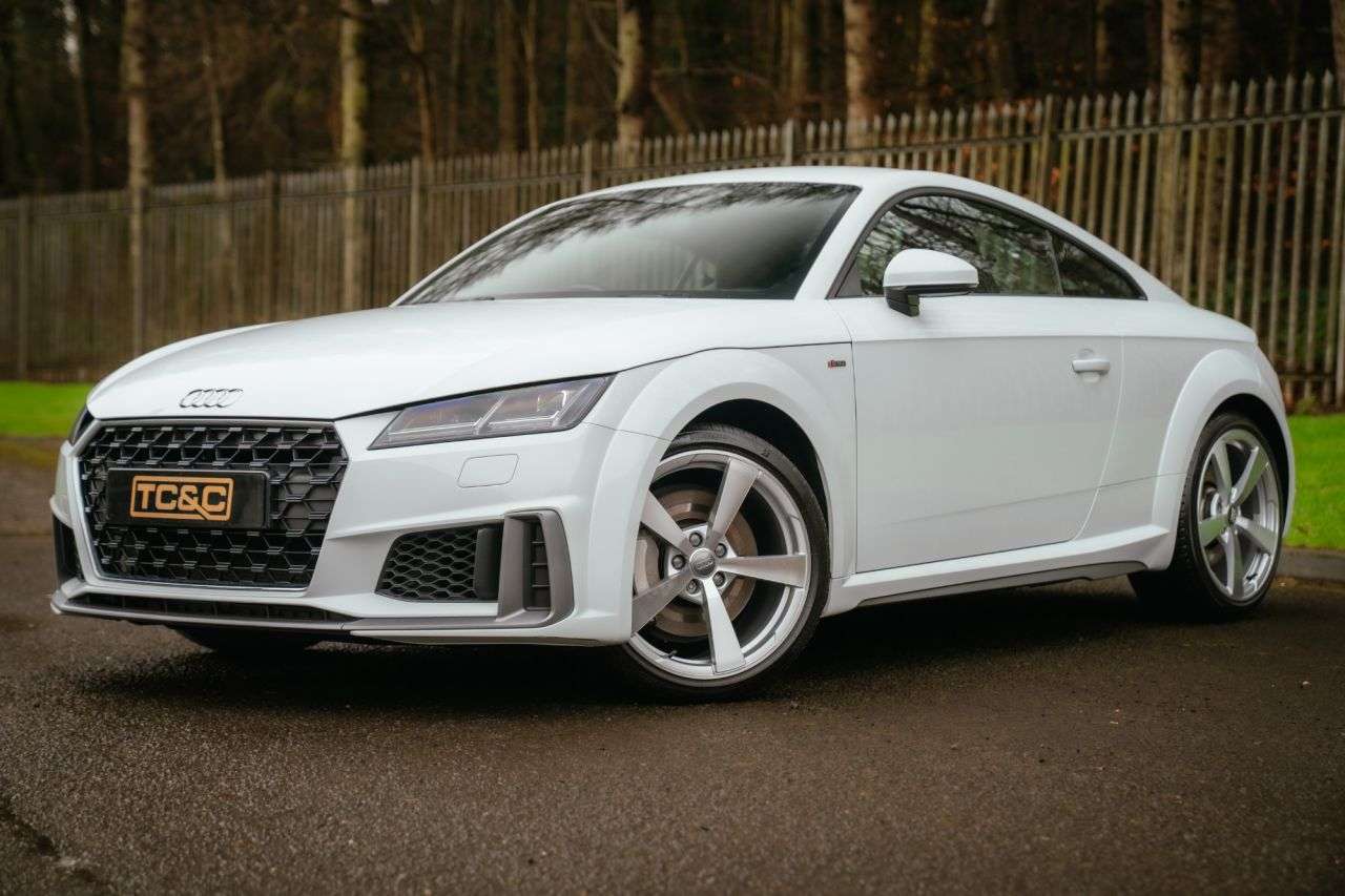 A 2019 AUDI TT 2.0 TFSI 45 S line Coupe 3dr Petrol S Tronic Euro 6 (s/s) (245 ps) A 2019 AUDI TT 2.0 TFSI 45 S line Coupe 3dr Petrol S Tronic Euro 6 (s/s) (245 ps)