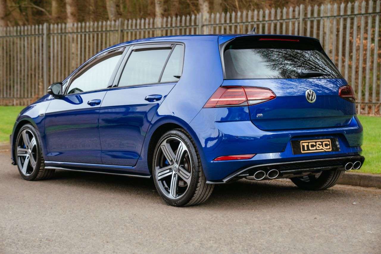 2017 VOLKSWAGEN GOLF 2017 VOLKSWAGEN GOLF