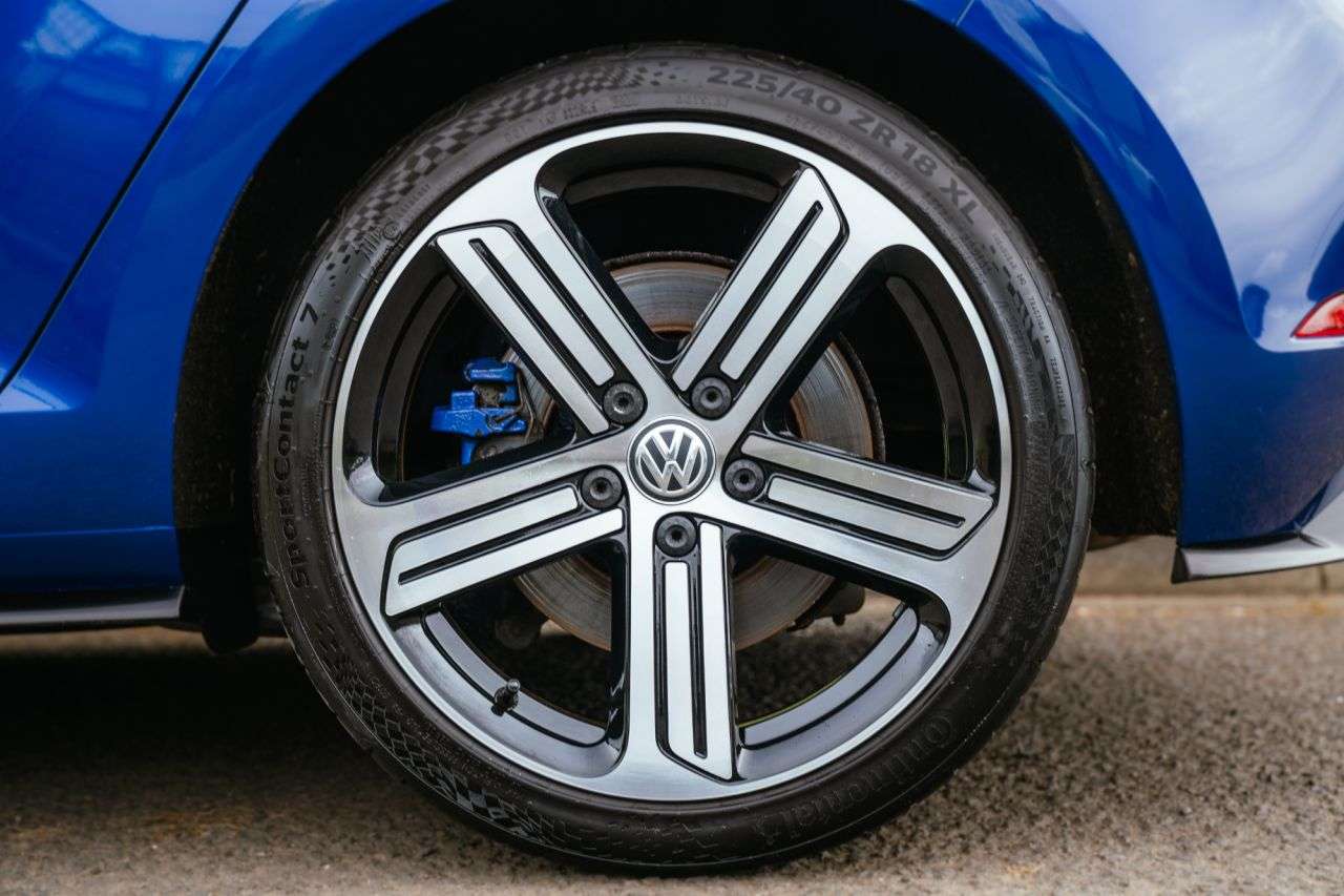 2017 VOLKSWAGEN GOLF 2017 VOLKSWAGEN GOLF