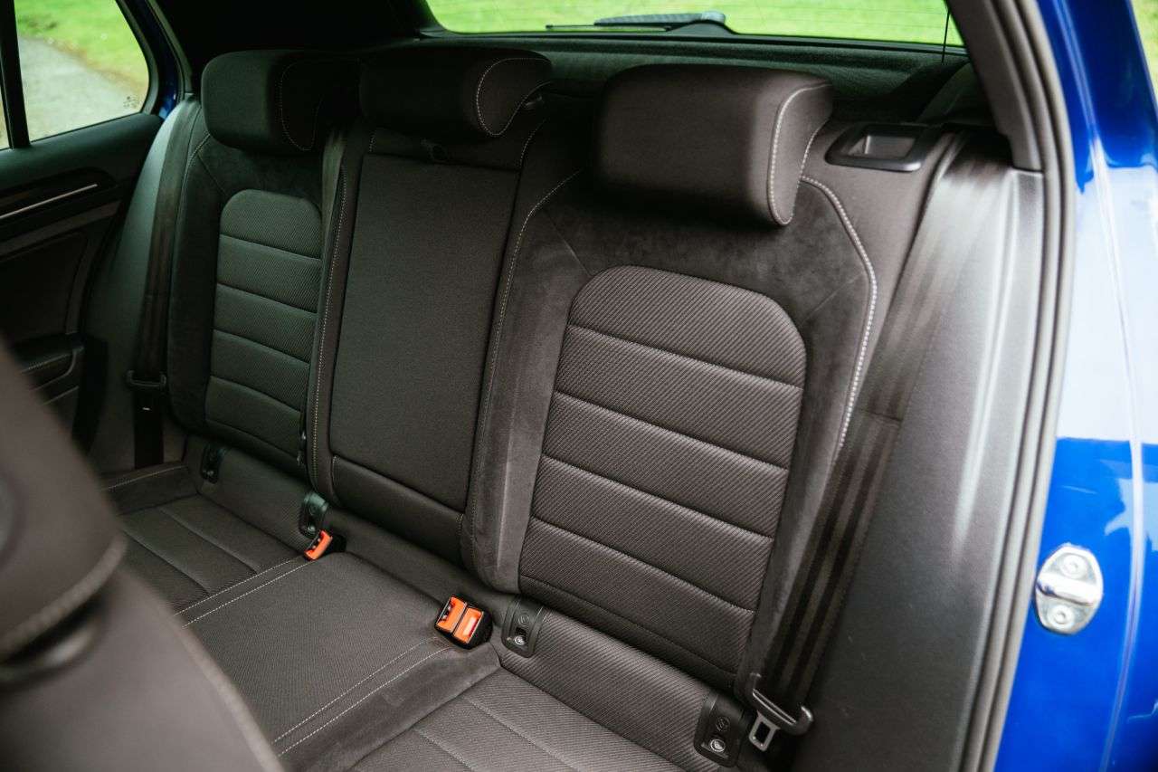 2017 VOLKSWAGEN GOLF 2017 VOLKSWAGEN GOLF