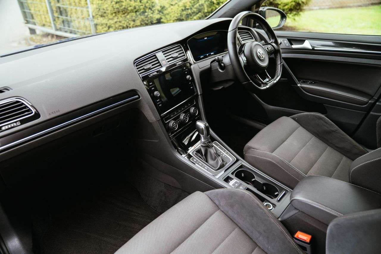 2017 VOLKSWAGEN GOLF 2017 VOLKSWAGEN GOLF