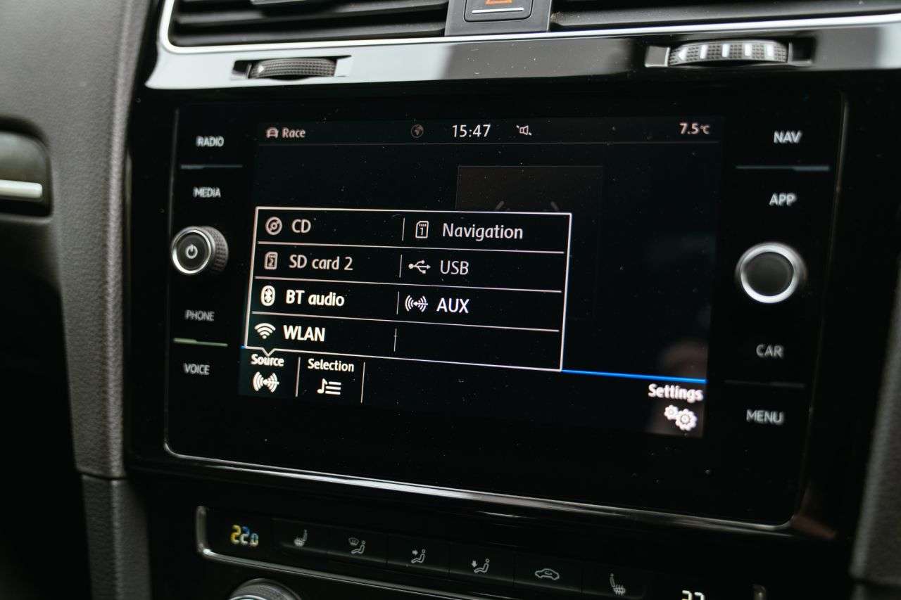 2017 VOLKSWAGEN GOLF 2017 VOLKSWAGEN GOLF