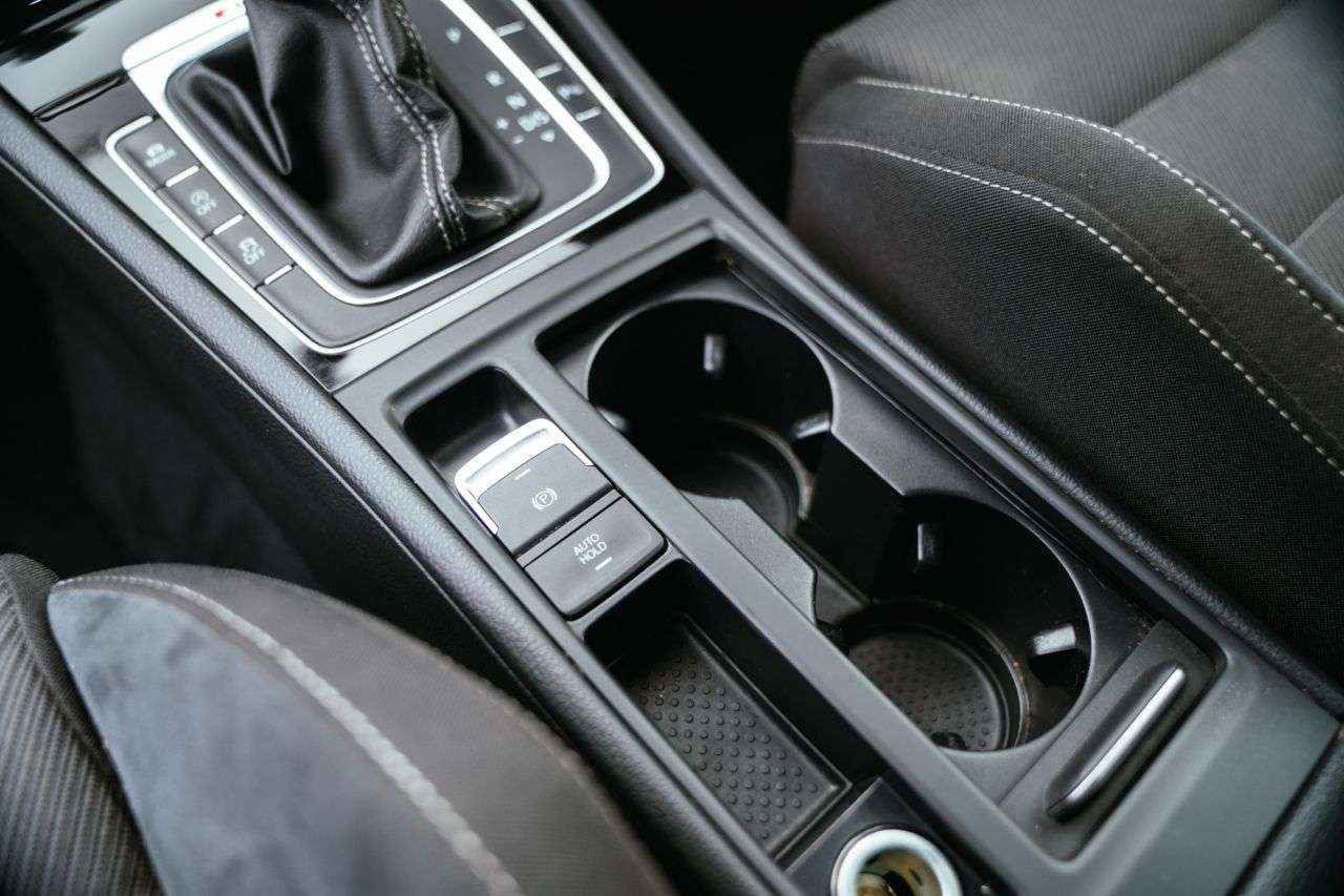 2017 VOLKSWAGEN GOLF 2017 VOLKSWAGEN GOLF