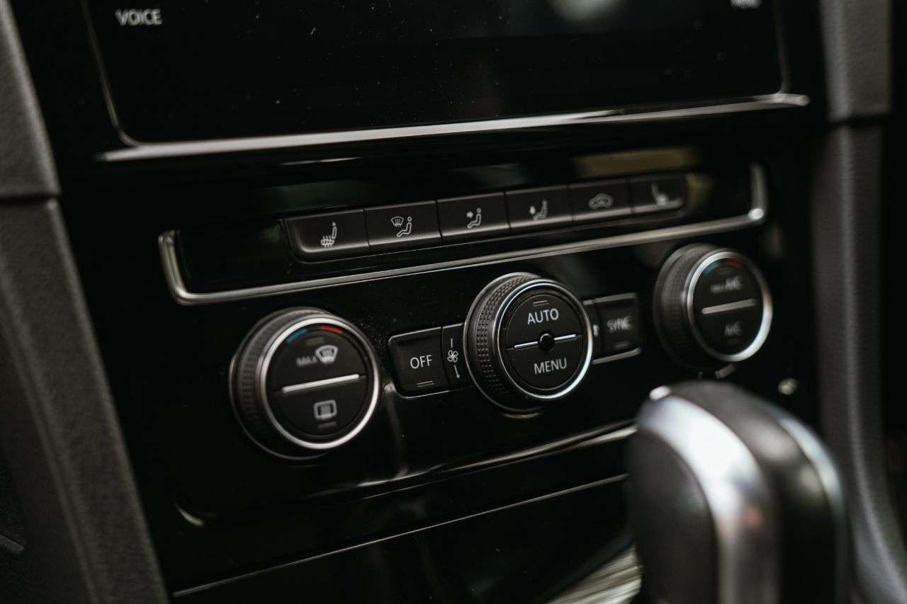 2017 VOLKSWAGEN GOLF 2017 VOLKSWAGEN GOLF