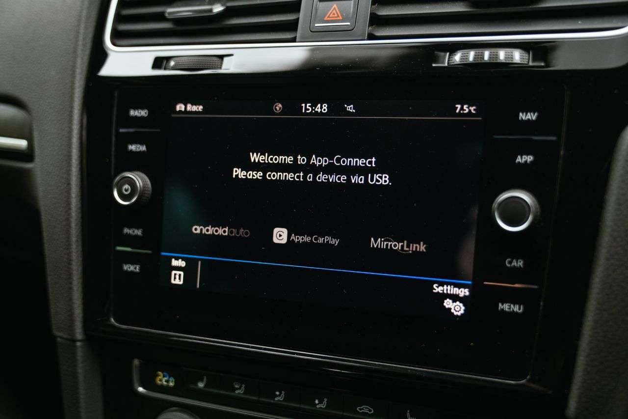 2017 VOLKSWAGEN GOLF 2017 VOLKSWAGEN GOLF