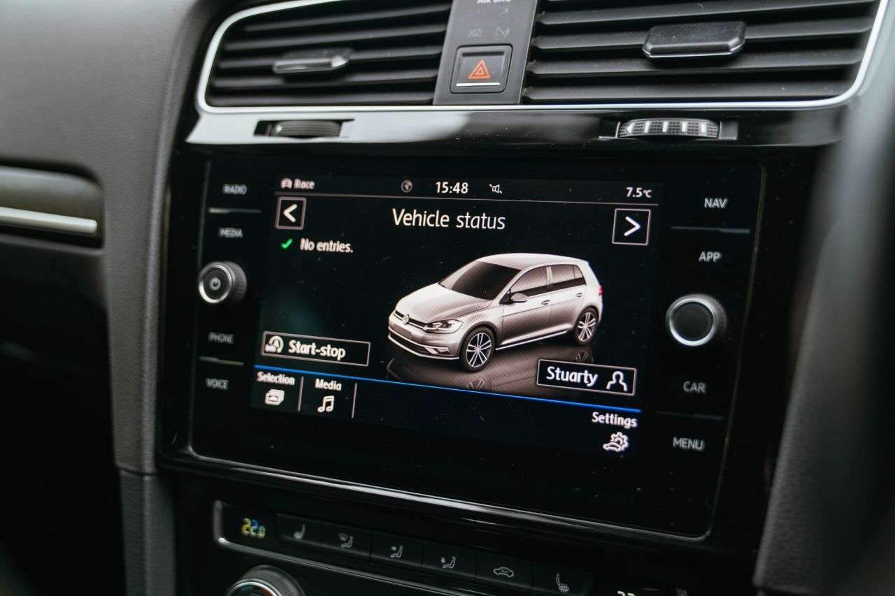 2017 VOLKSWAGEN GOLF 2017 VOLKSWAGEN GOLF