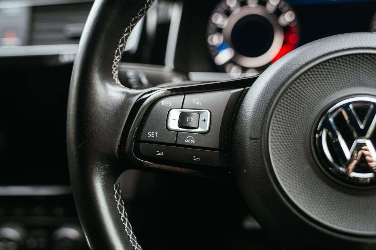 2017 VOLKSWAGEN GOLF 2017 VOLKSWAGEN GOLF