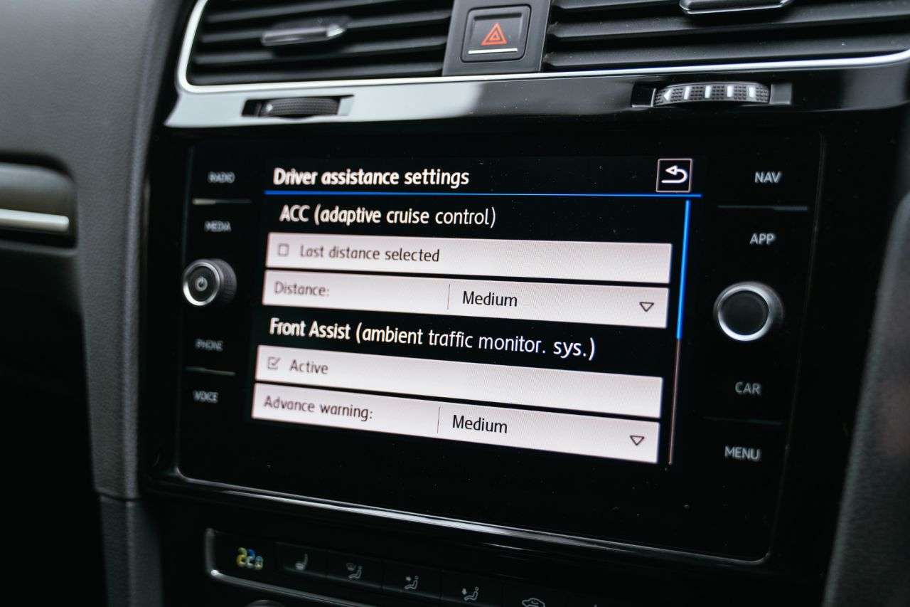 2017 VOLKSWAGEN GOLF 2017 VOLKSWAGEN GOLF