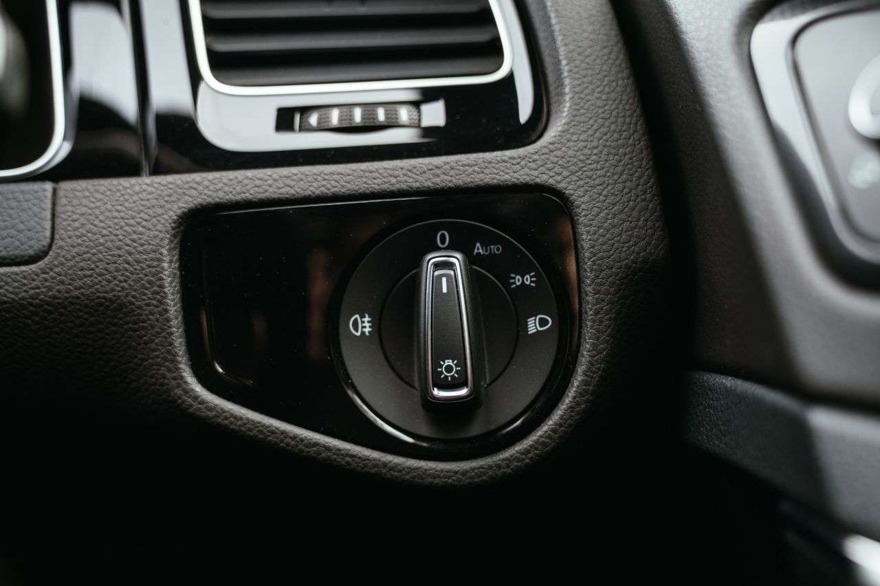 2017 VOLKSWAGEN GOLF 2017 VOLKSWAGEN GOLF