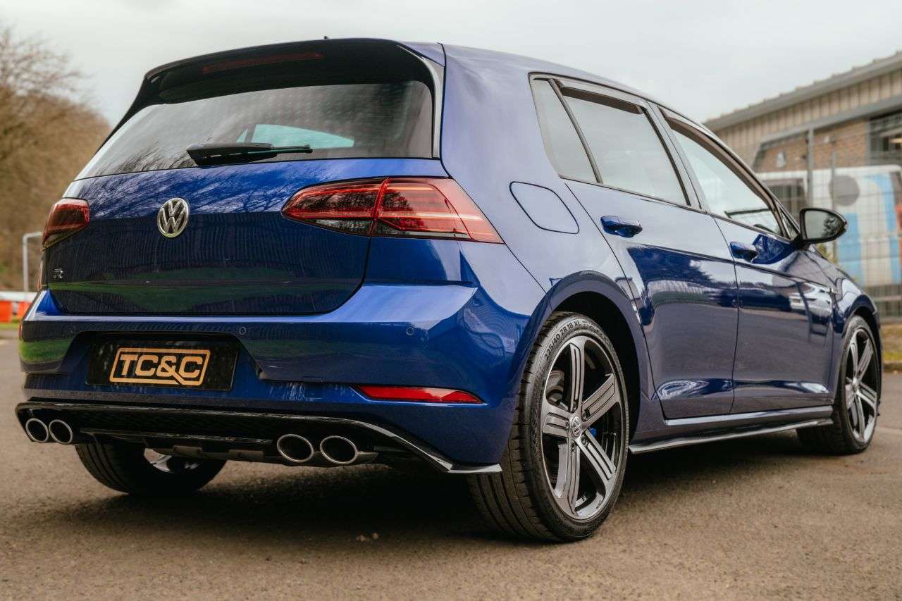 2017 VOLKSWAGEN GOLF 2017 VOLKSWAGEN GOLF