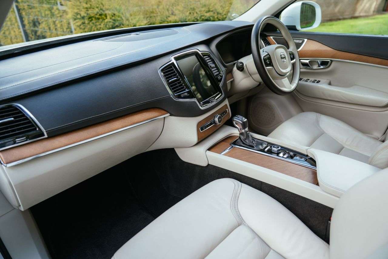 2018 VOLVO XC90 2018 VOLVO XC90