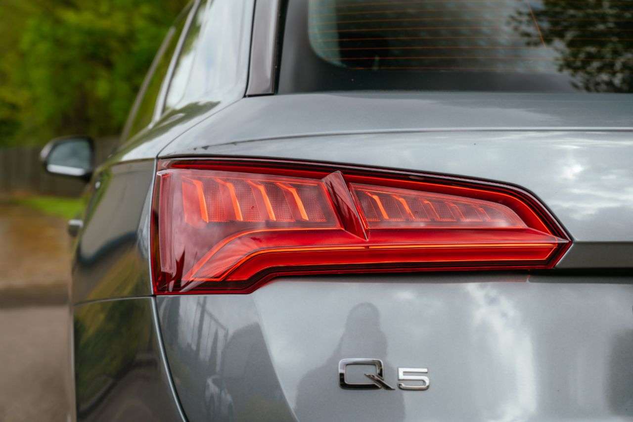 2018 AUDI Q5 2018 AUDI Q5
