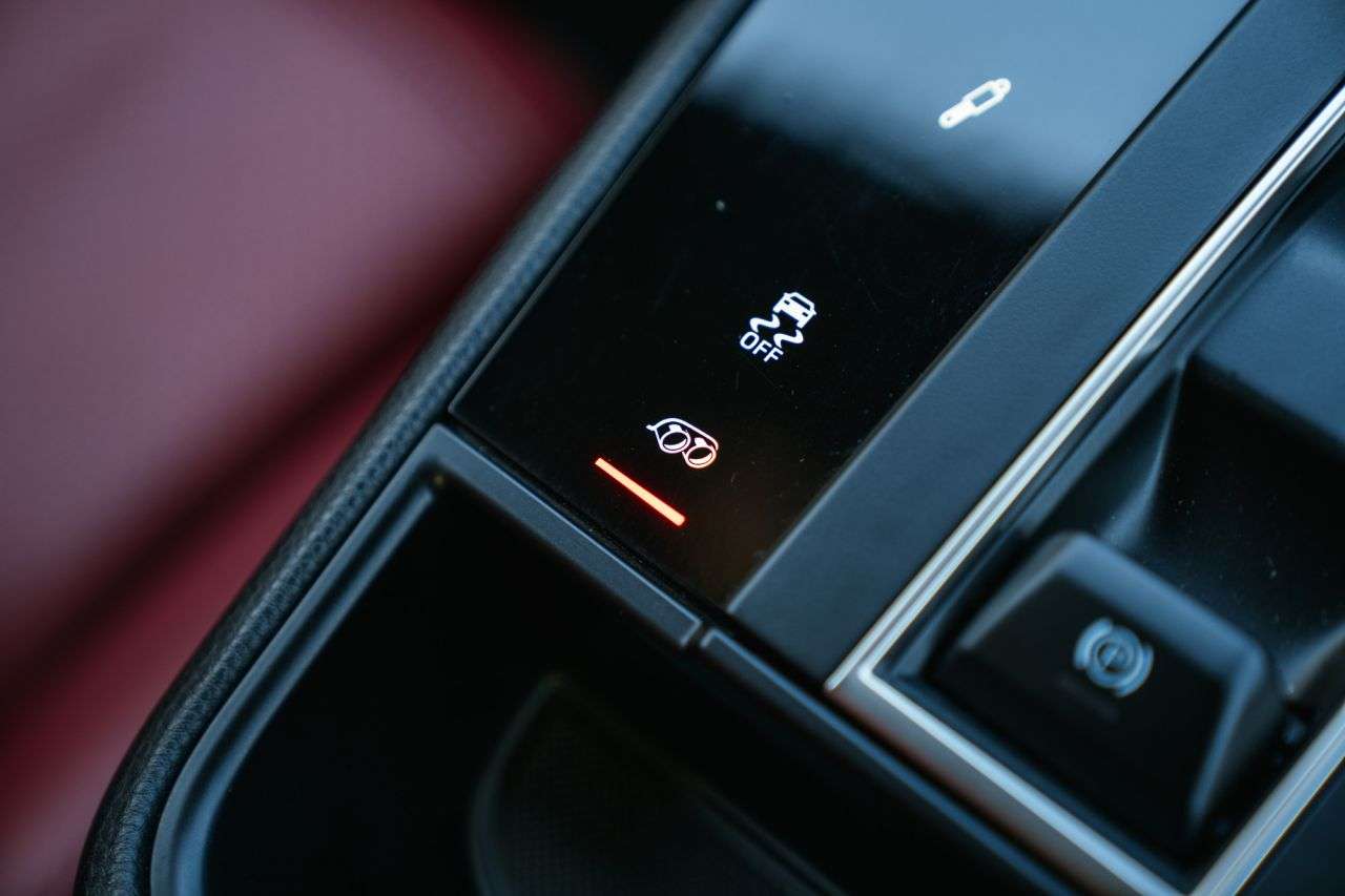 2023 PORSCHE MACAN 2023 PORSCHE MACAN