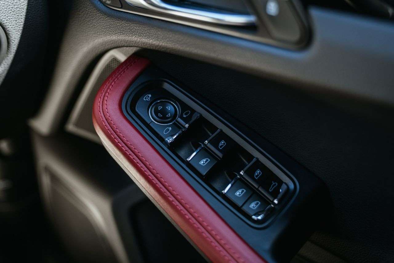 2023 PORSCHE MACAN 2023 PORSCHE MACAN