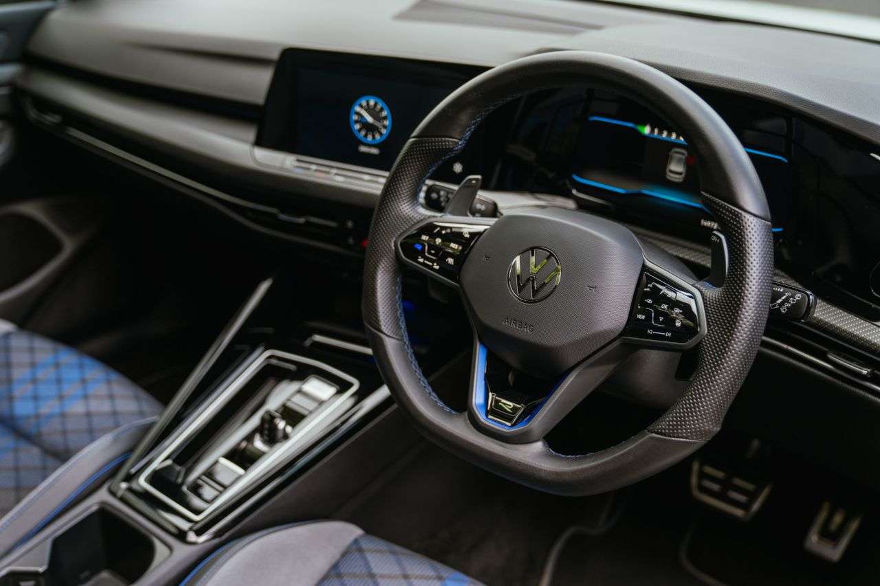 2024 VOLKSWAGEN GOLF 2024 VOLKSWAGEN GOLF