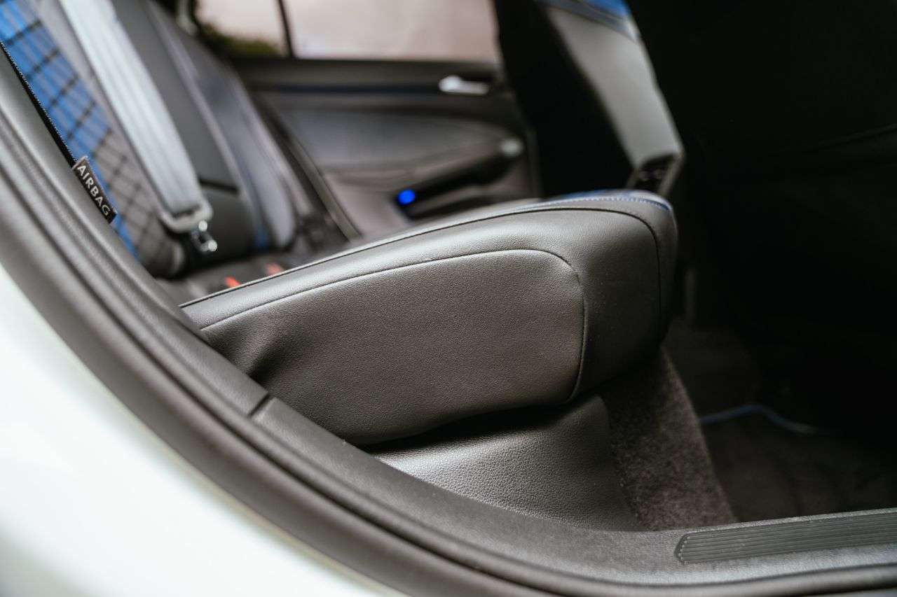 2024 VOLKSWAGEN GOLF 2024 VOLKSWAGEN GOLF