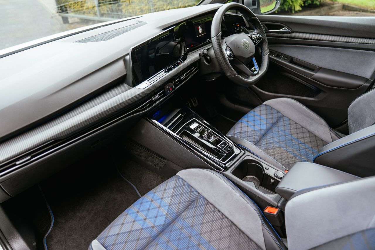 2024 VOLKSWAGEN GOLF 2024 VOLKSWAGEN GOLF