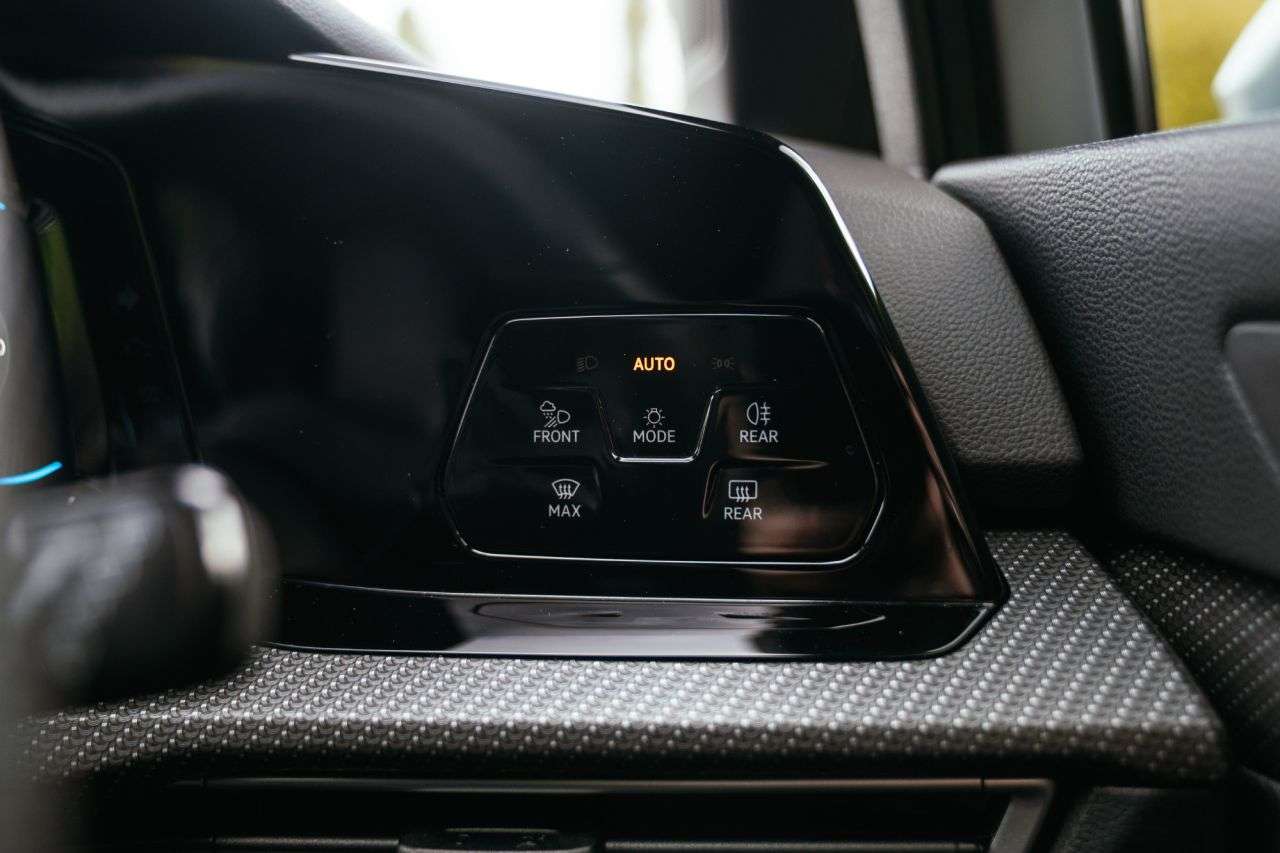 2024 VOLKSWAGEN GOLF 2024 VOLKSWAGEN GOLF