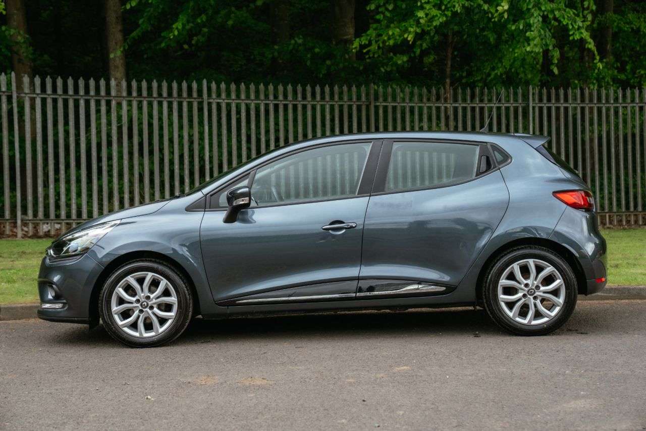 2018 RENAULT CLIO 2018 RENAULT CLIO