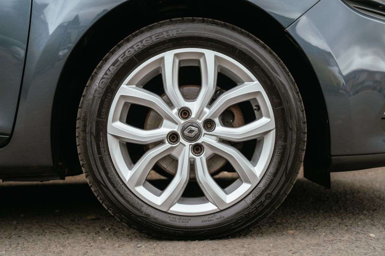 2018 RENAULT CLIO 2018 RENAULT CLIO