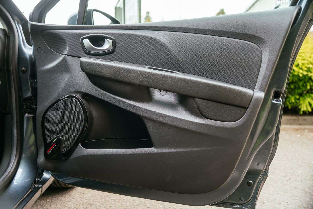 2018 RENAULT CLIO 2018 RENAULT CLIO