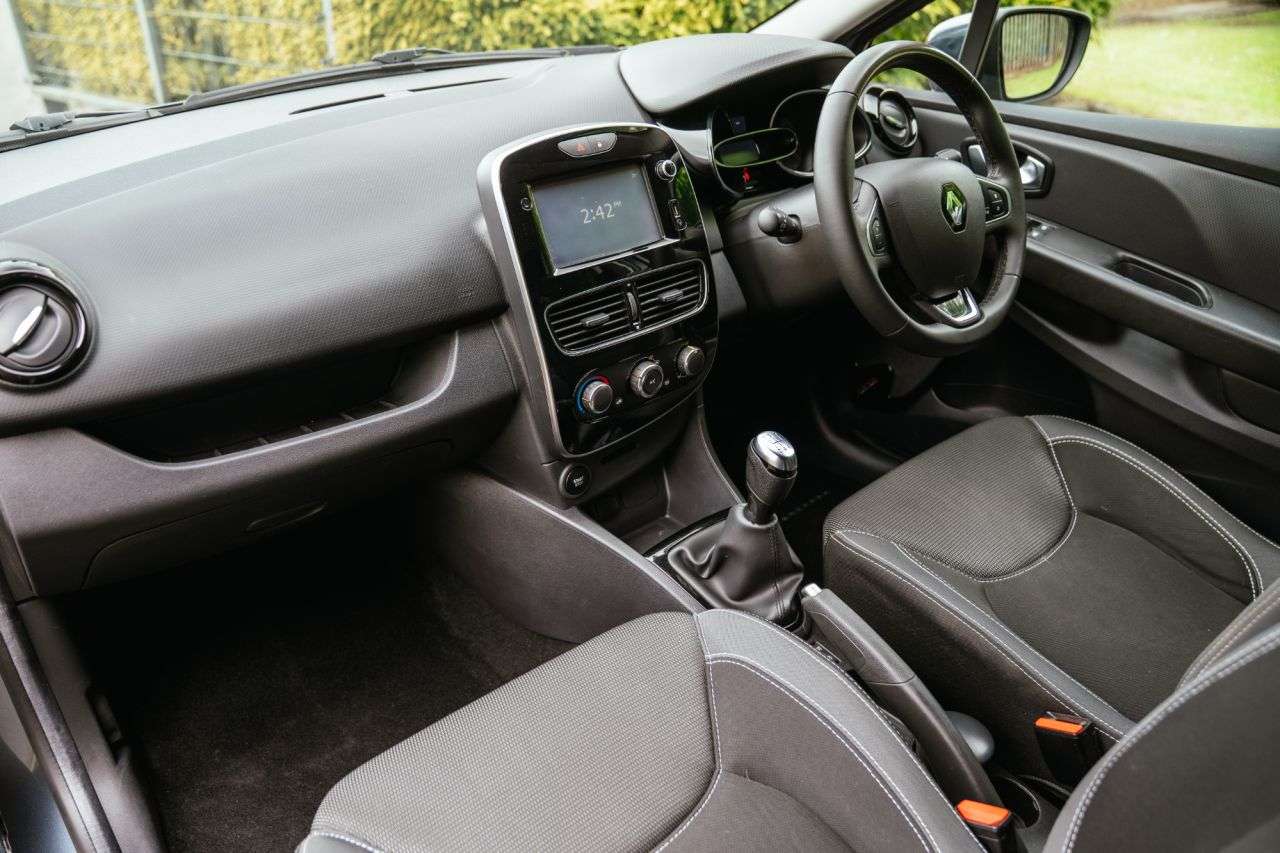 2018 RENAULT CLIO 2018 RENAULT CLIO