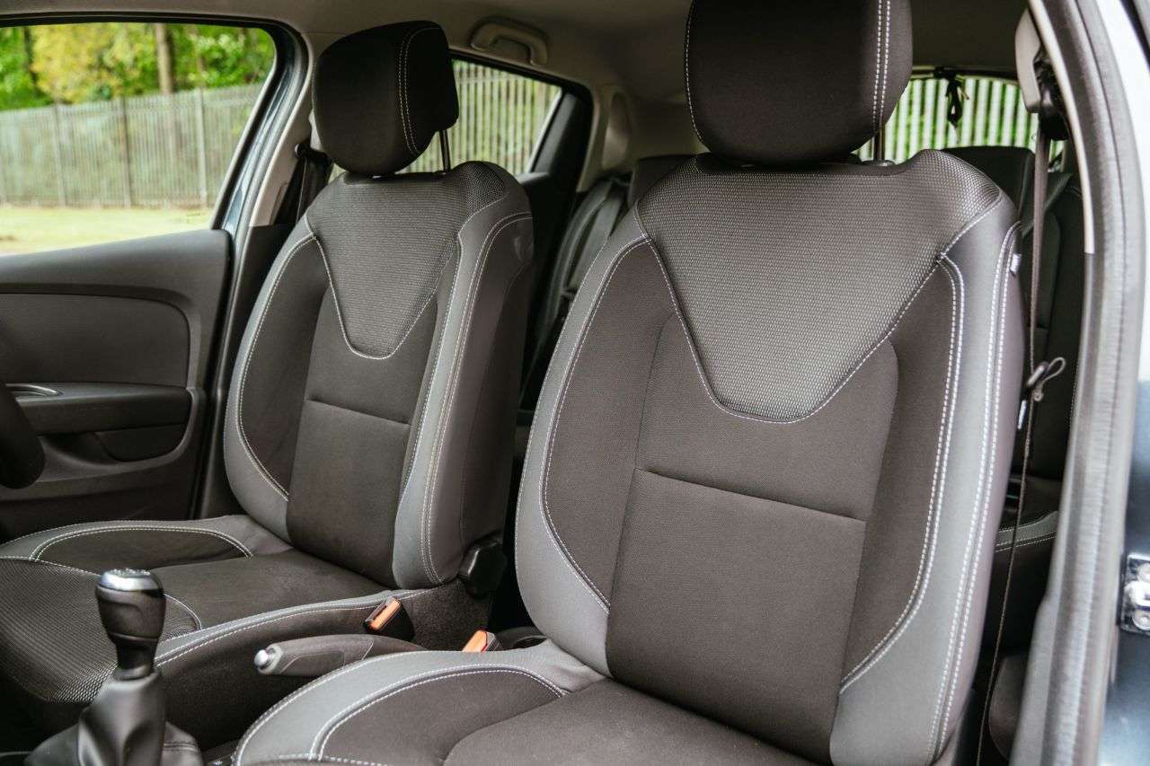 2018 RENAULT CLIO 2018 RENAULT CLIO